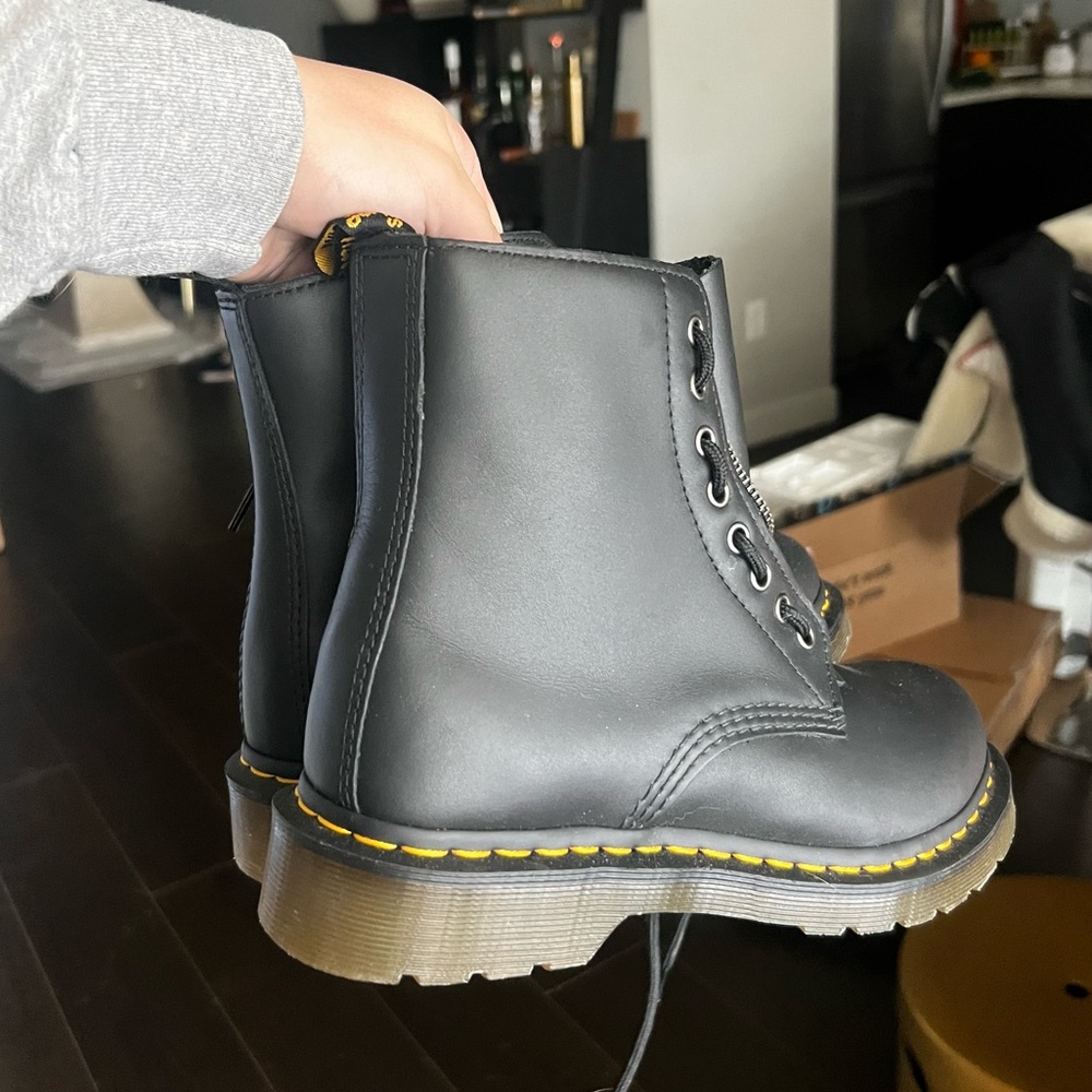 DOC MARTEN COMBAT BOOTS - Picture 4 of 5